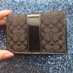 Authentic COACH card Wallet in Signature Canvas